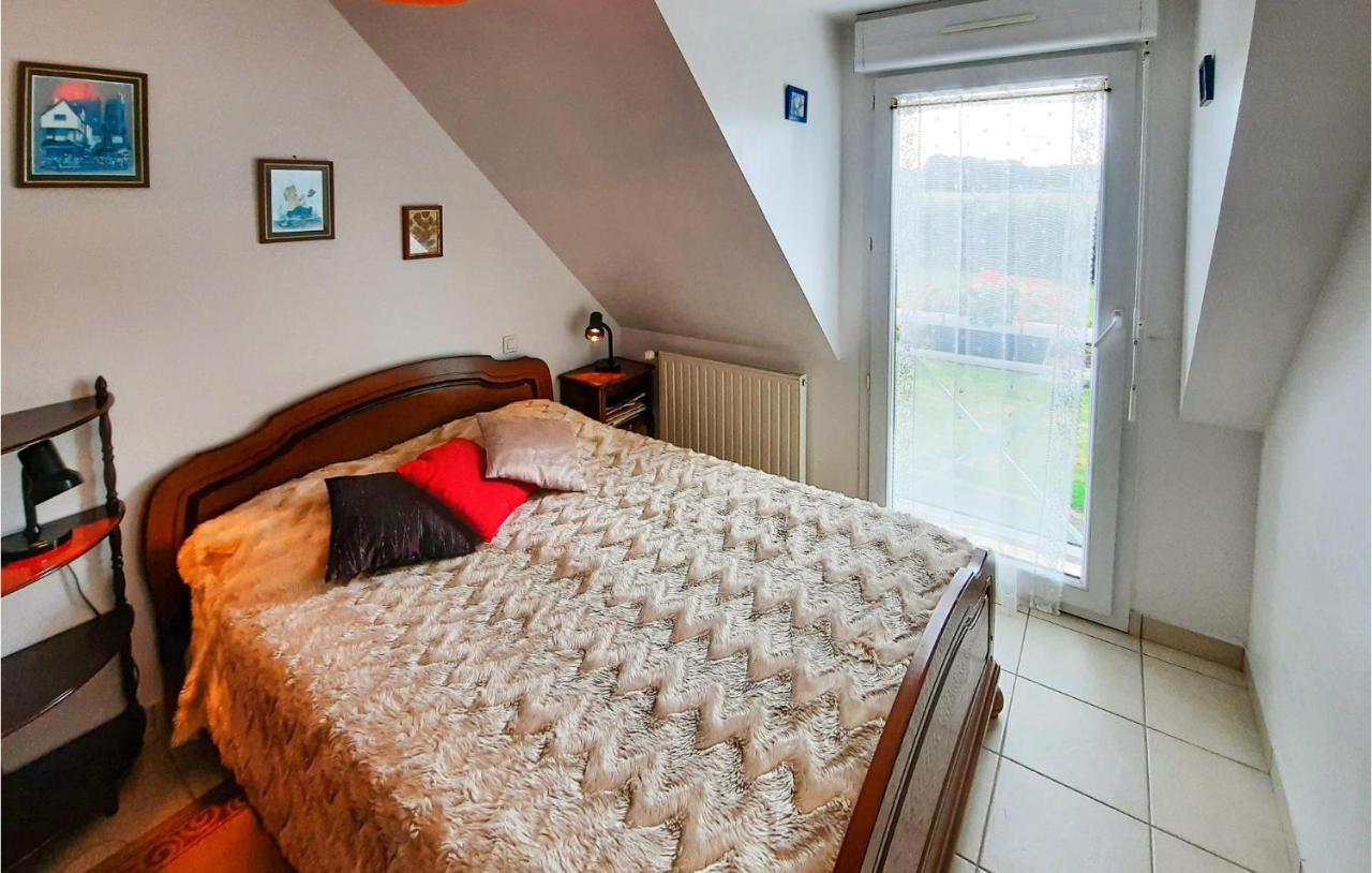 Amazing Apartment In Roz-Landrieux With Kitchen Exterior foto